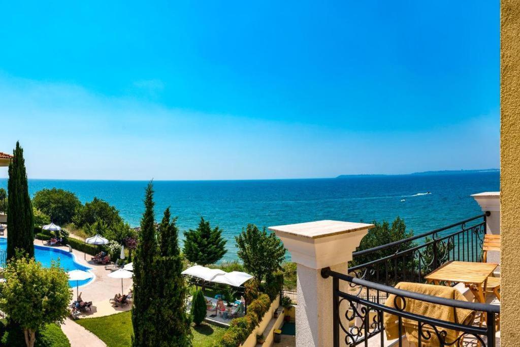 Horizon 10 'В' Apartment Sveti Vlas Exteriör bild