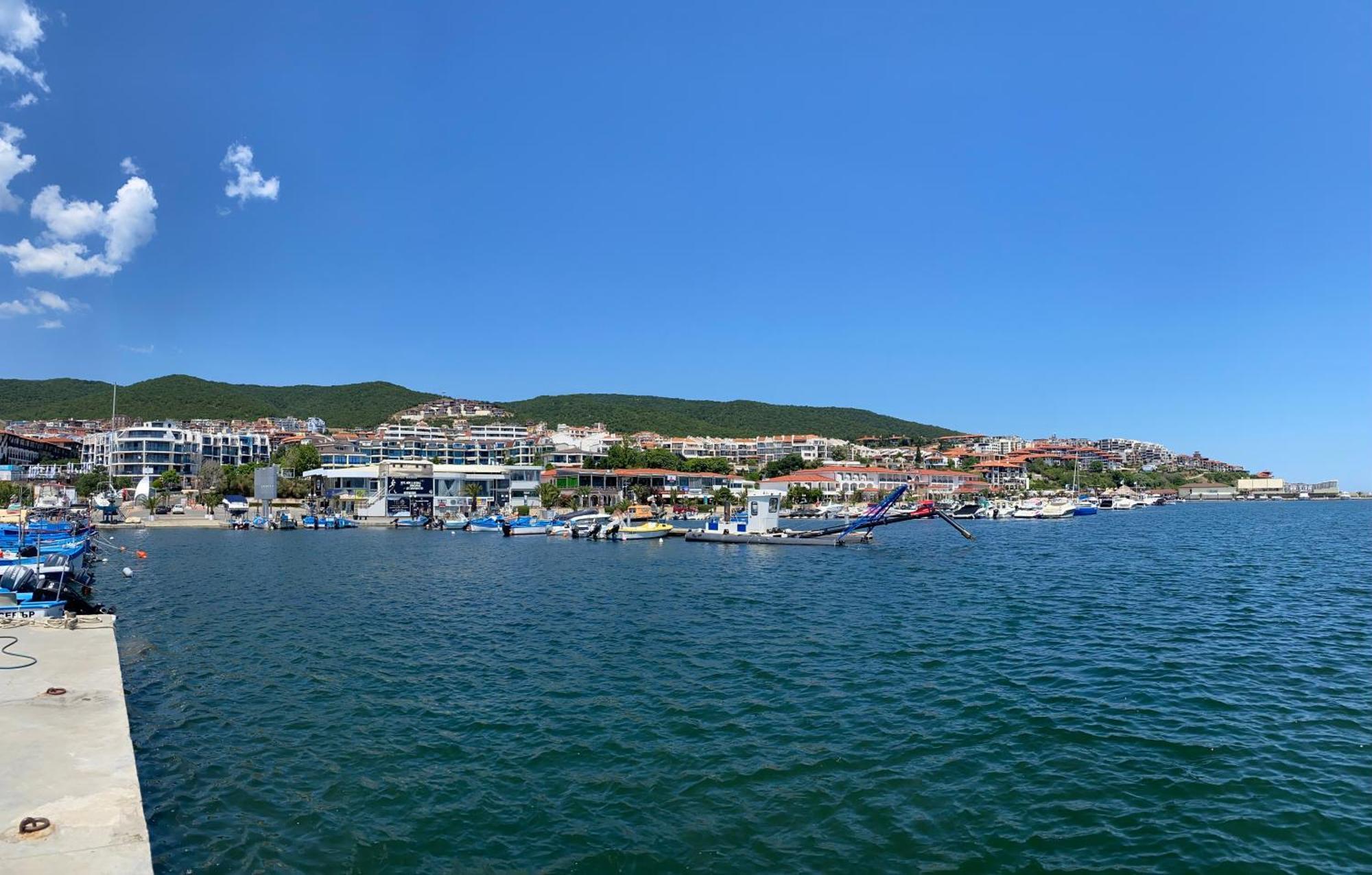 Horizon 10 'В' Apartment Sveti Vlas Exteriör bild